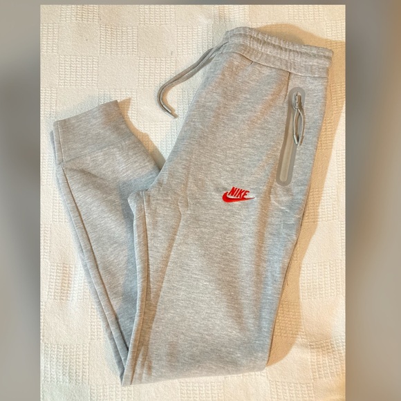 Nike Track Suit - Picture 6 of 8